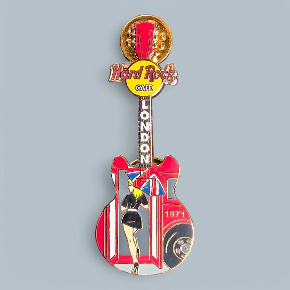 Hard Rock Pin 2004 London Waitress On Bus Guitar Union Jack Umbrella